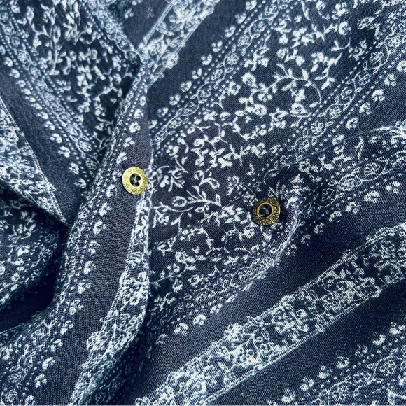 Earthbound Trading Co. Boho Paisley Cottage Floral Lace-Up Hi-Low Flowy Top Blue - Picture 9 of 14